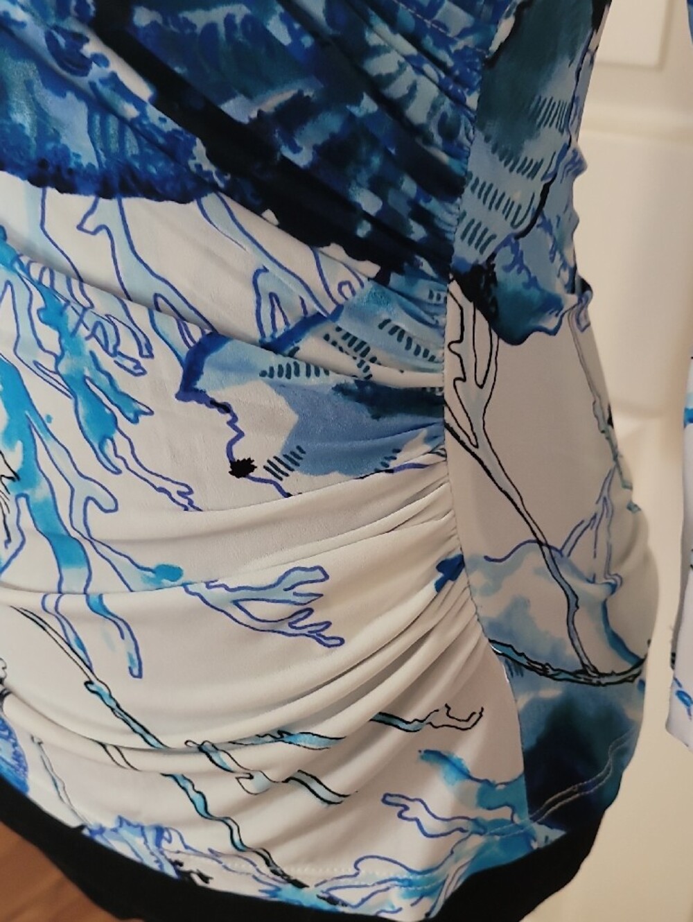 Boston Proper Blue & White Coral Reef Print Wrap-Style Long Sleeve Top Size S - Picture 4 of 8